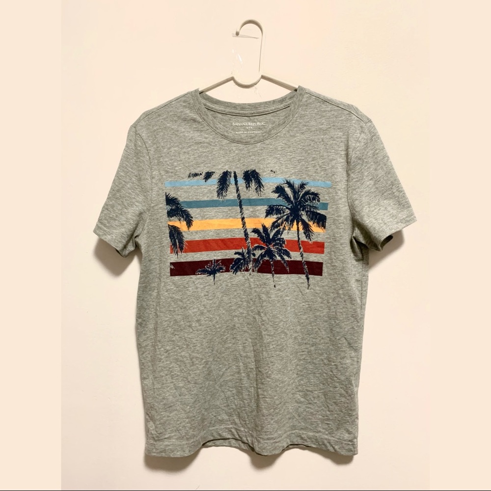 Banana Republic | Gray Graphic Tee